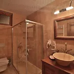 Hotel Caravanserai