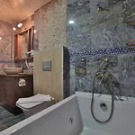 Caravanserai Ξενοδοχείο 3*