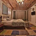 Caravanserai Ξενοδοχείο