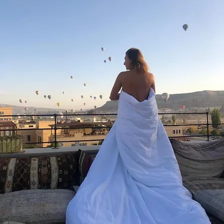 ホテル Caravanserai 3*