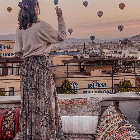 ホテル Caravanserai 3*