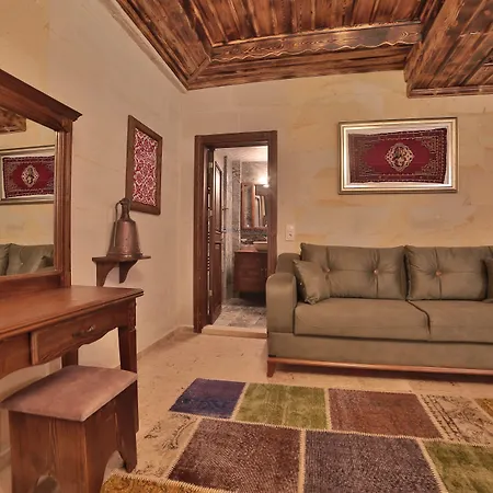 Caravanserai ホテル