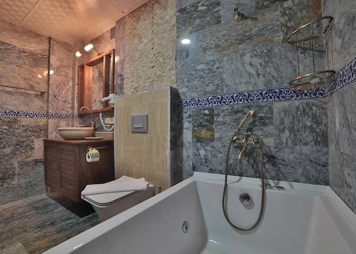 Caravanserai Hotel 3*